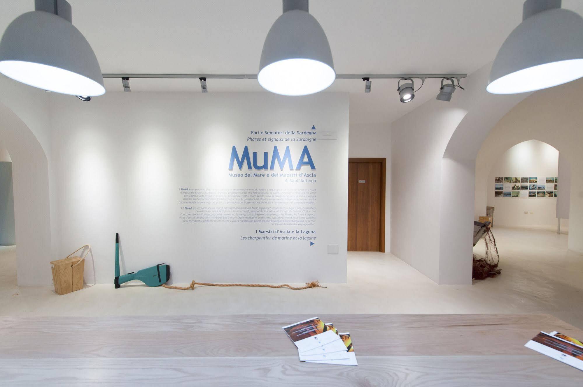 Muma Hostel Sant'Antioco Bagian luar foto